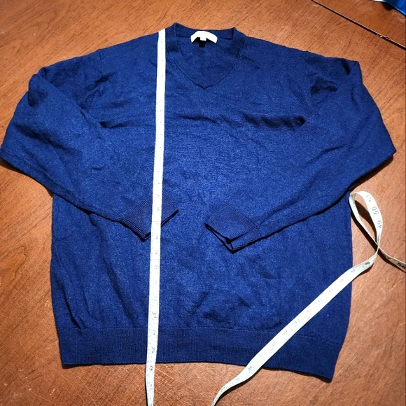 Turnbury Sweater - Picture 1 of 4